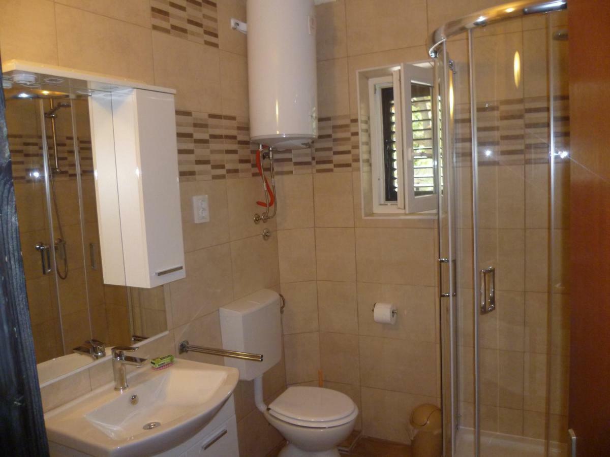 Vesna Pag Potocnica Apartment Borovici Bagian luar foto